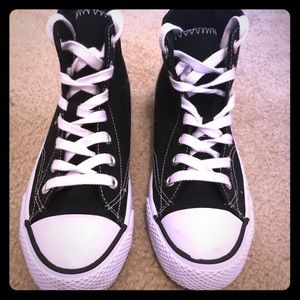 Air Walk ( Converse Style ) Good Condition